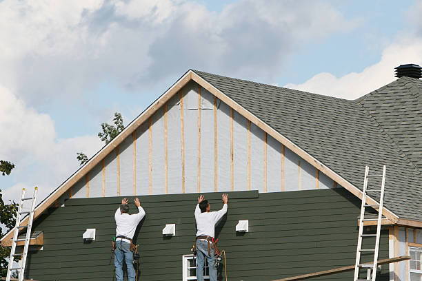 Professional Emergency Siding Repair technician working in Martinsville, NJ